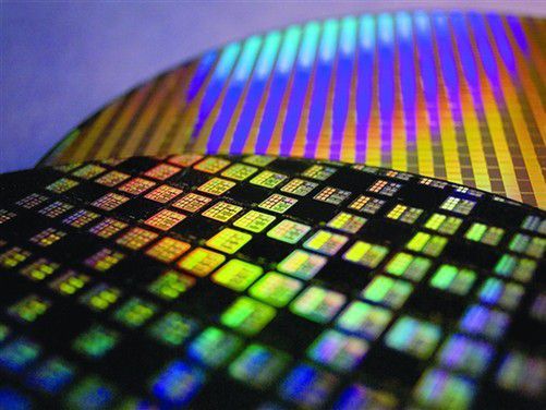 國產7納米GPU芯片成功點亮，數據處理與存儲支持服務迎來新機遇